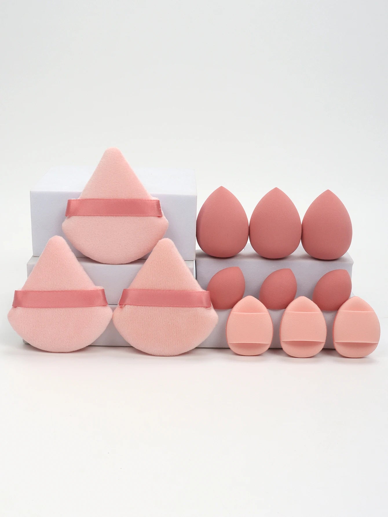 Ensemble Éponges Maquillage 12 Pièces — Houppettes & Œufs de Beauté