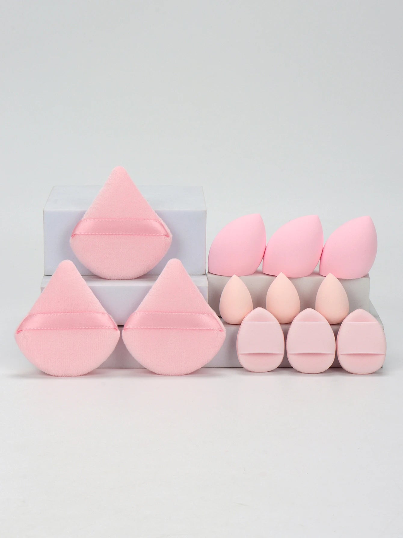 Ensemble Éponges Maquillage 12 Pièces — Houppettes & Œufs de Beauté